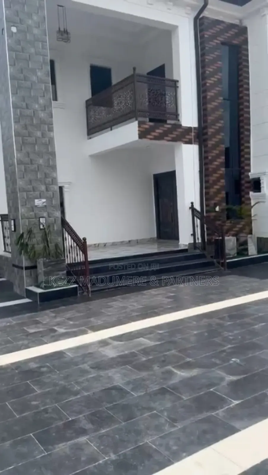 6bdrm Duplex in Abuja Okohia Est, for sale