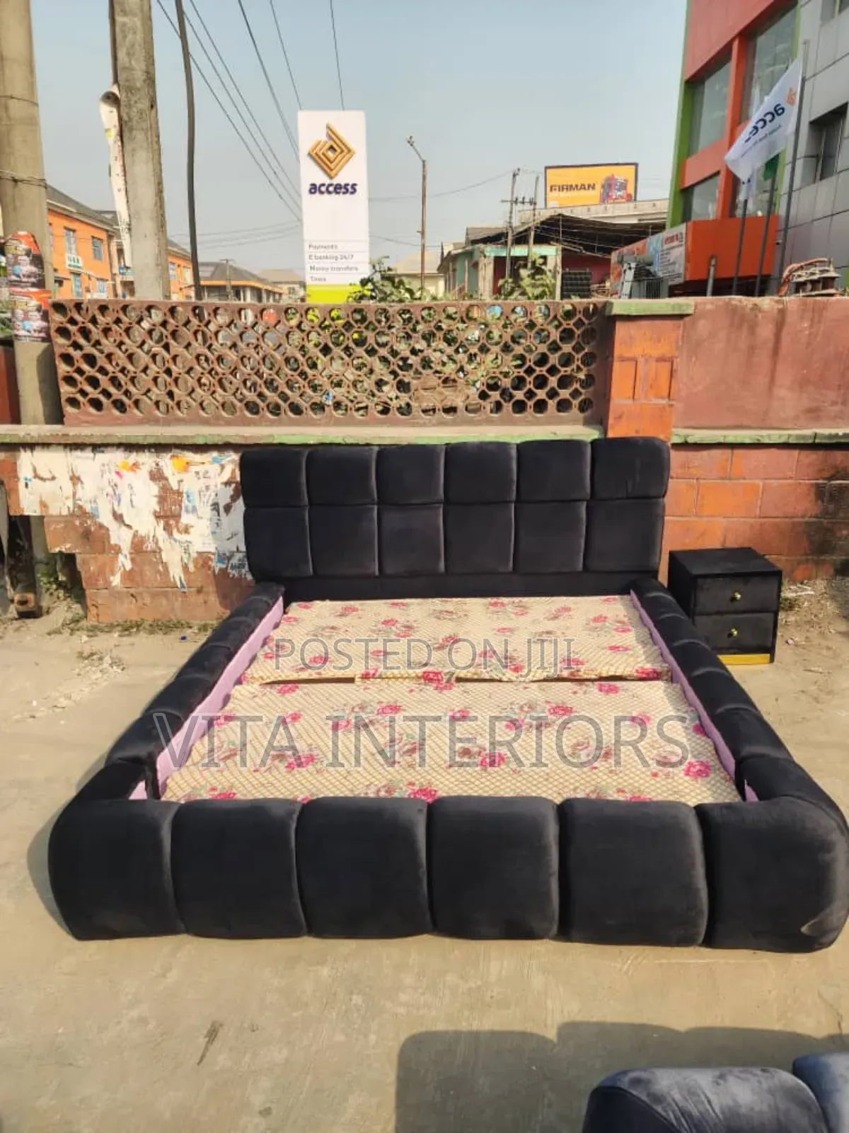 Black Boble Bed