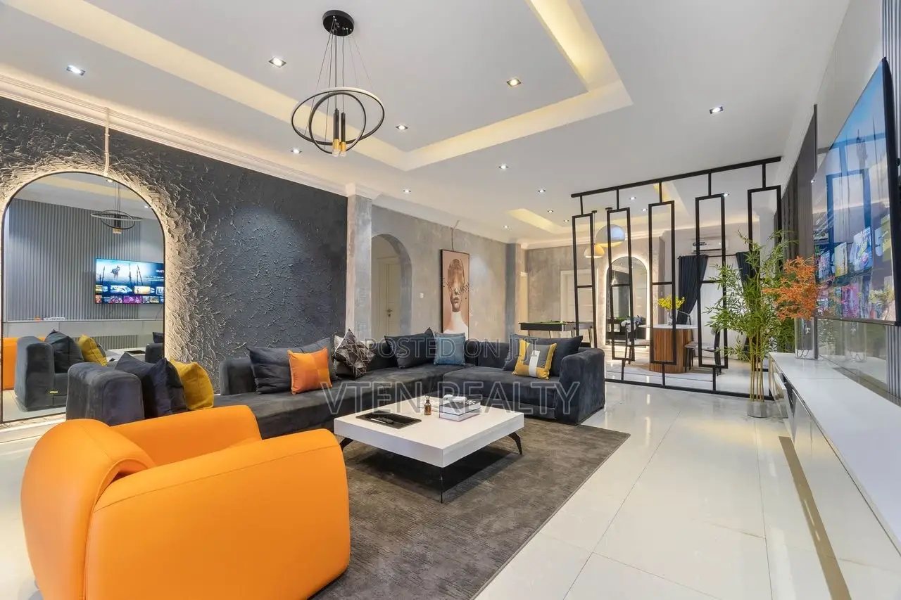 Luxurious 3bedroom Apartment