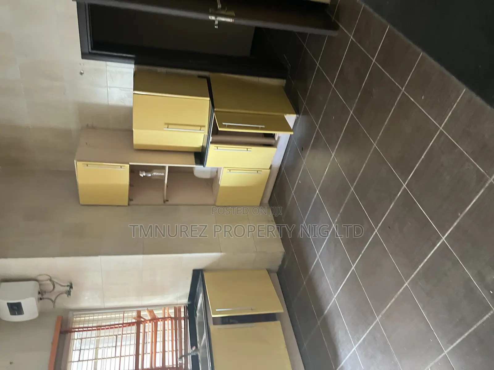 4bdrm Duplex in Lekki Phase 1 for rent