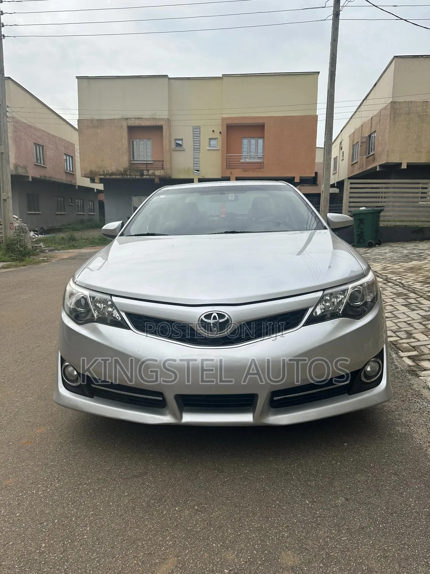 Toyota Camry SE 4dr Sedan (2.5L 4cyl 6A) 2012 Silver