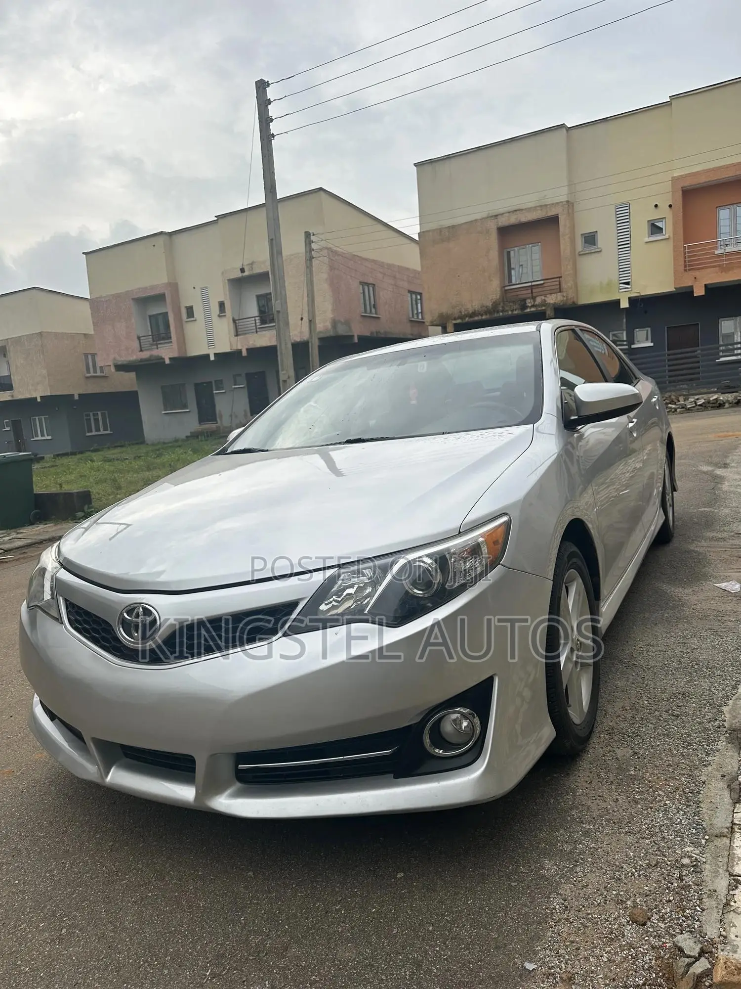 Toyota Camry SE 4dr Sedan (2.5L 4cyl 6A) 2012 Silver