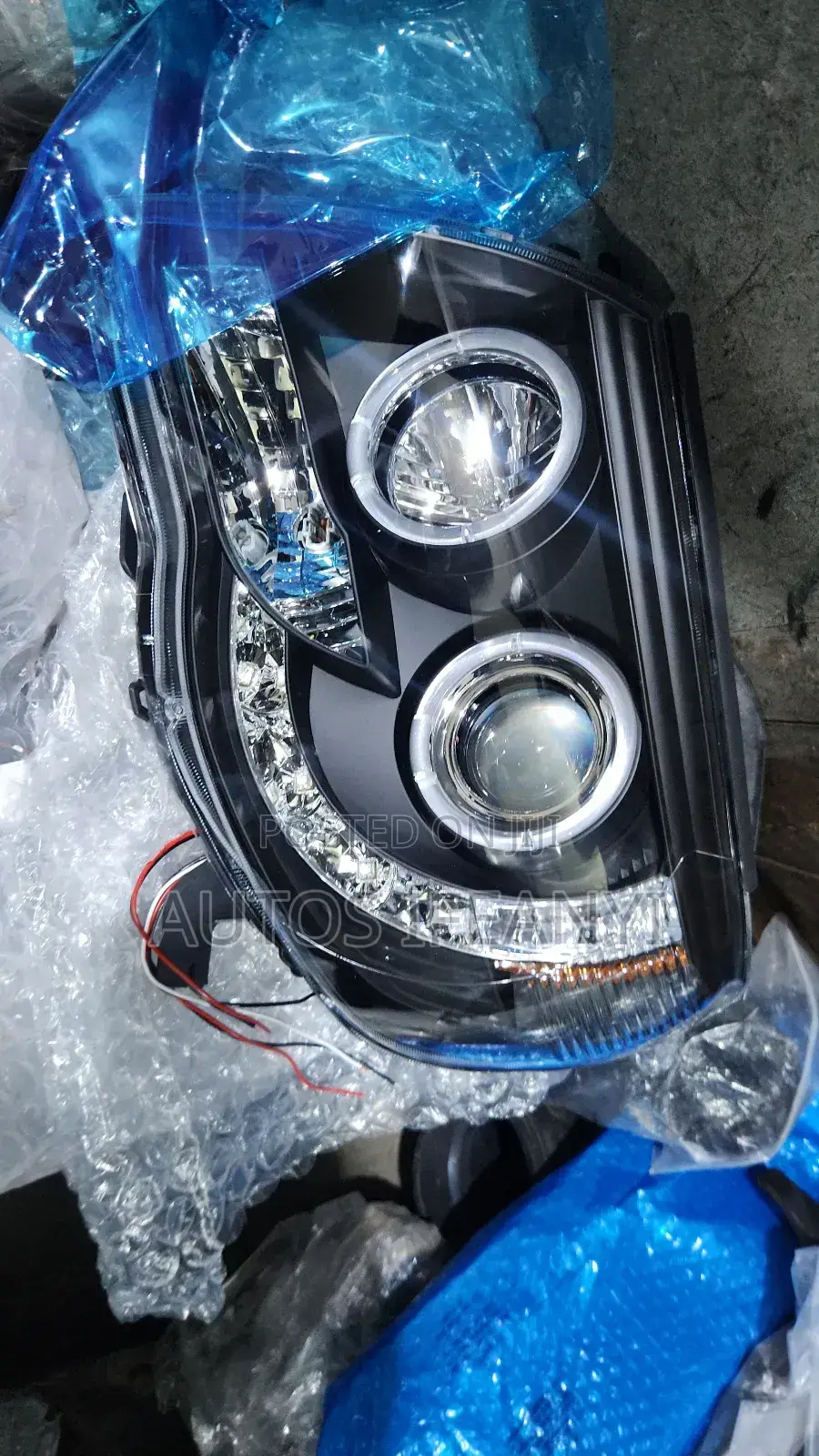 Headlight for Toyota Tacoma 2010 (L E D) Available Dm