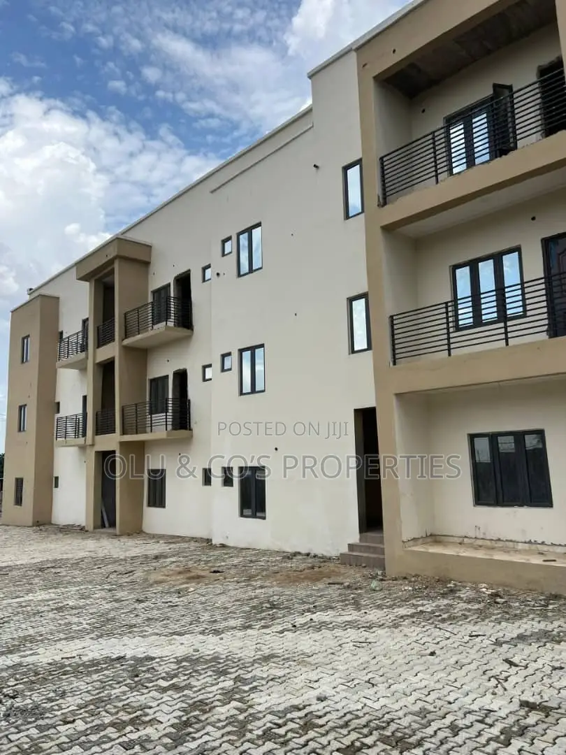 2bdrm Block of Flats in Gaduwa for sale