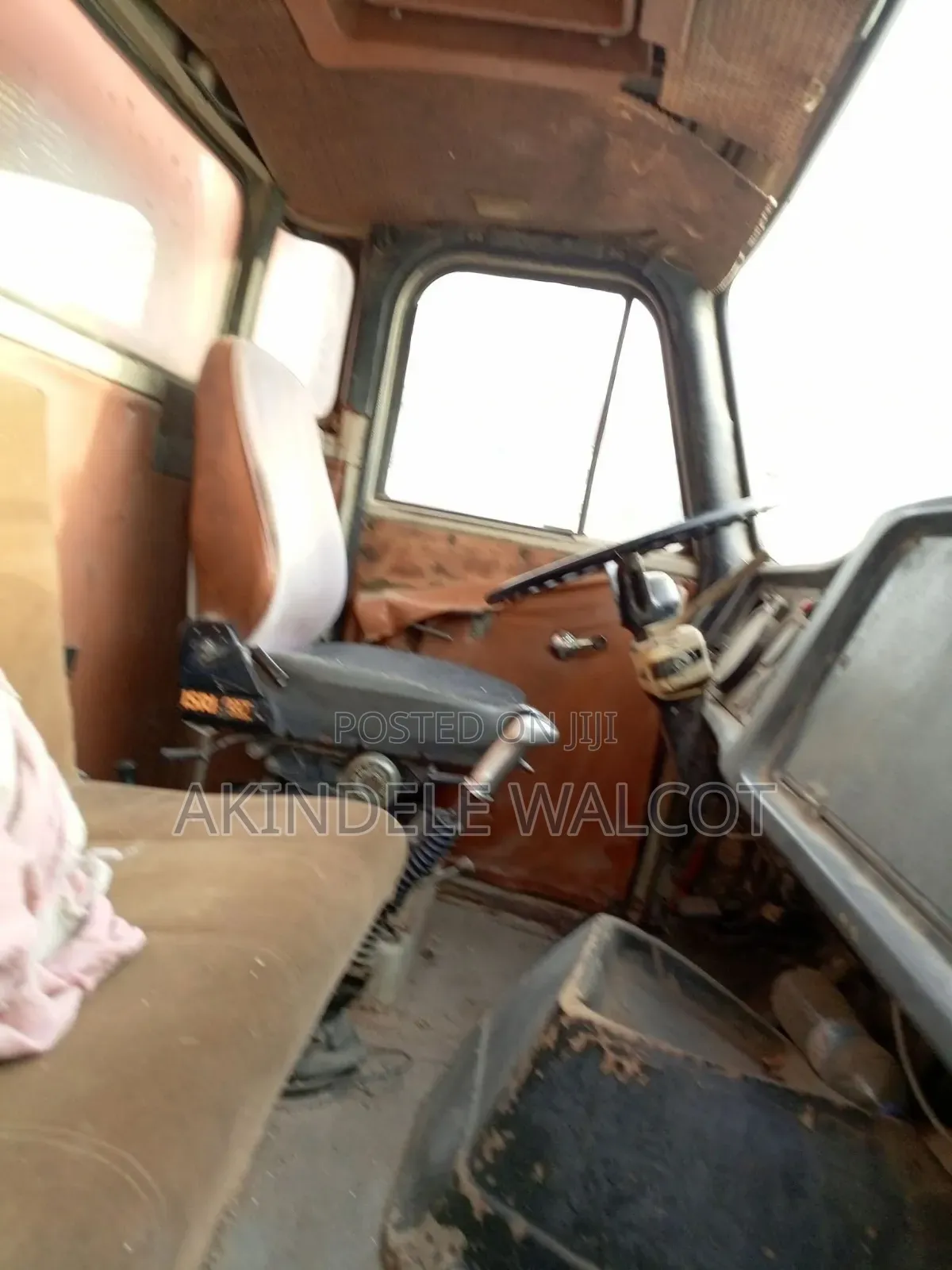 Volvo Tipper Berger Bucket Miller