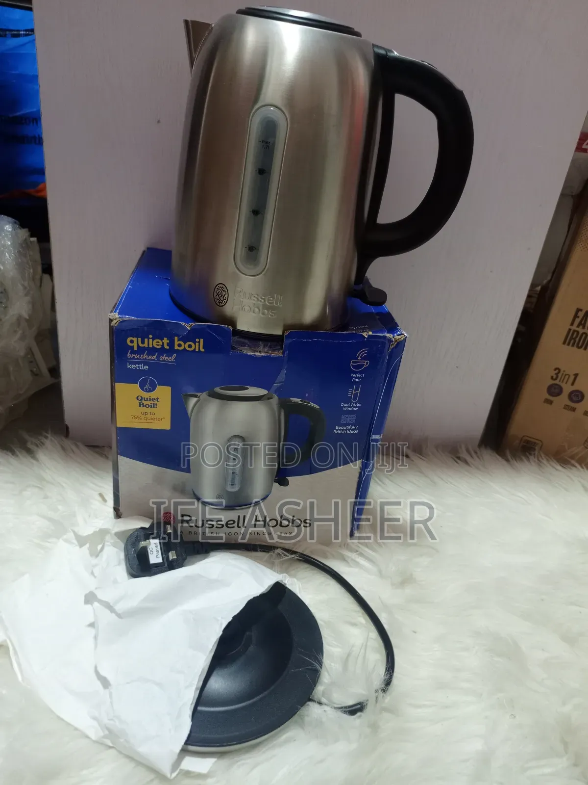 Fairly Used Quiet Boil Russell Hobbs Electric Kettle