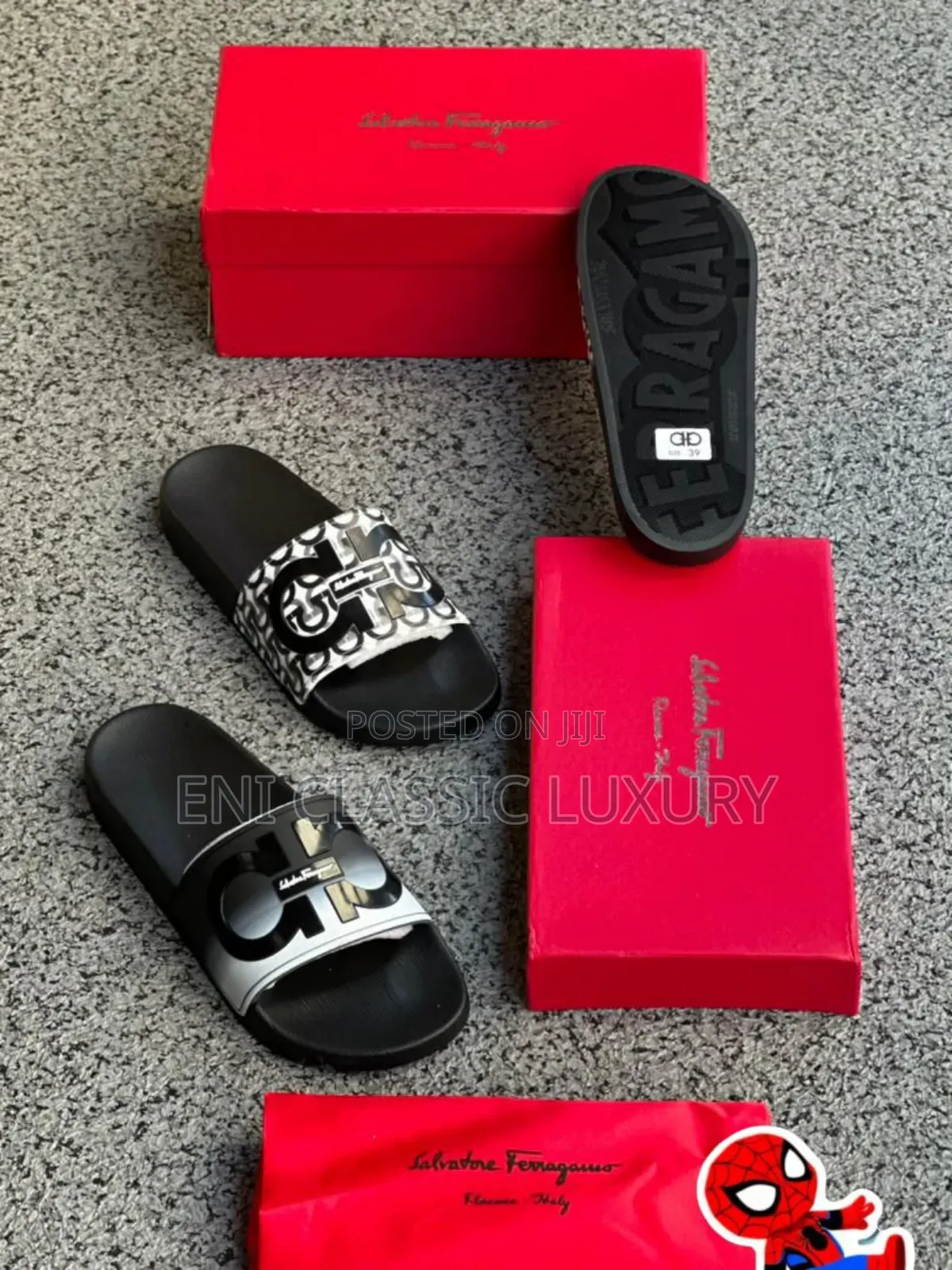 Pure Quality Luxury Men's Slides Louis Vuitton Well Branded Package