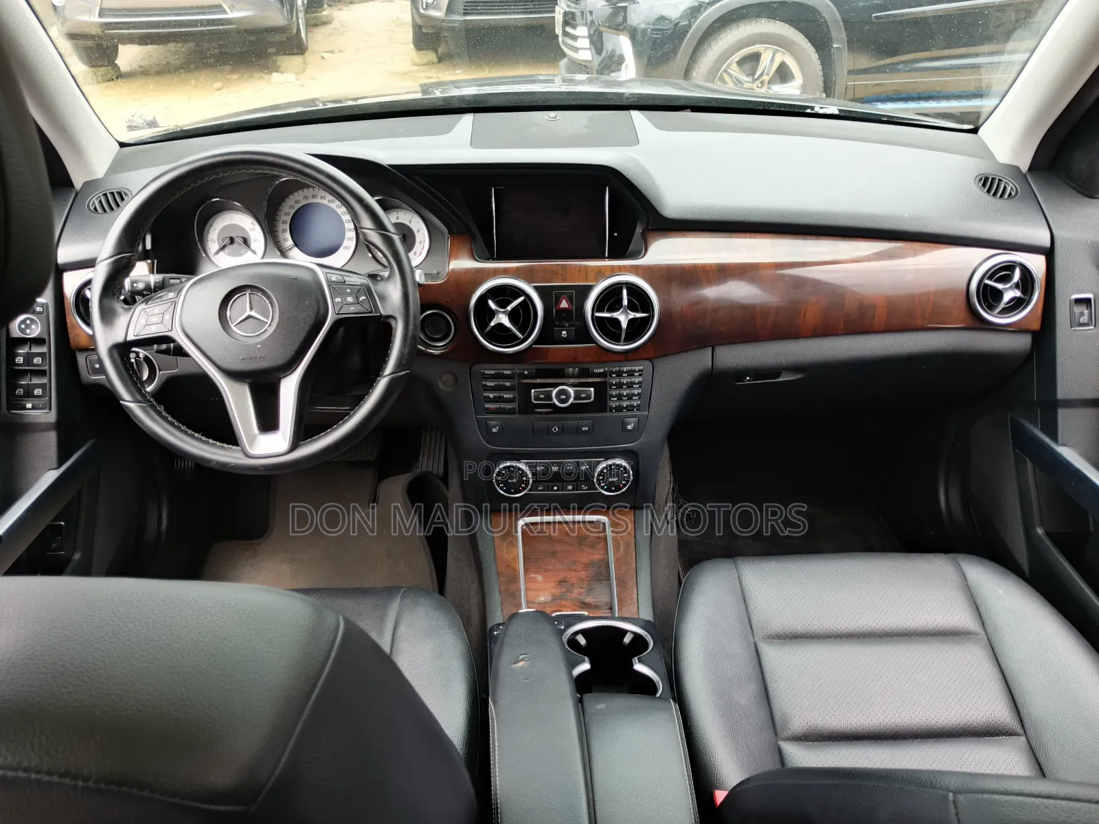 Mercedes-Benz GLK-Class Base GLK 350 4dr AWD 4MATIC (3.5L 6cyl 7A) 2015