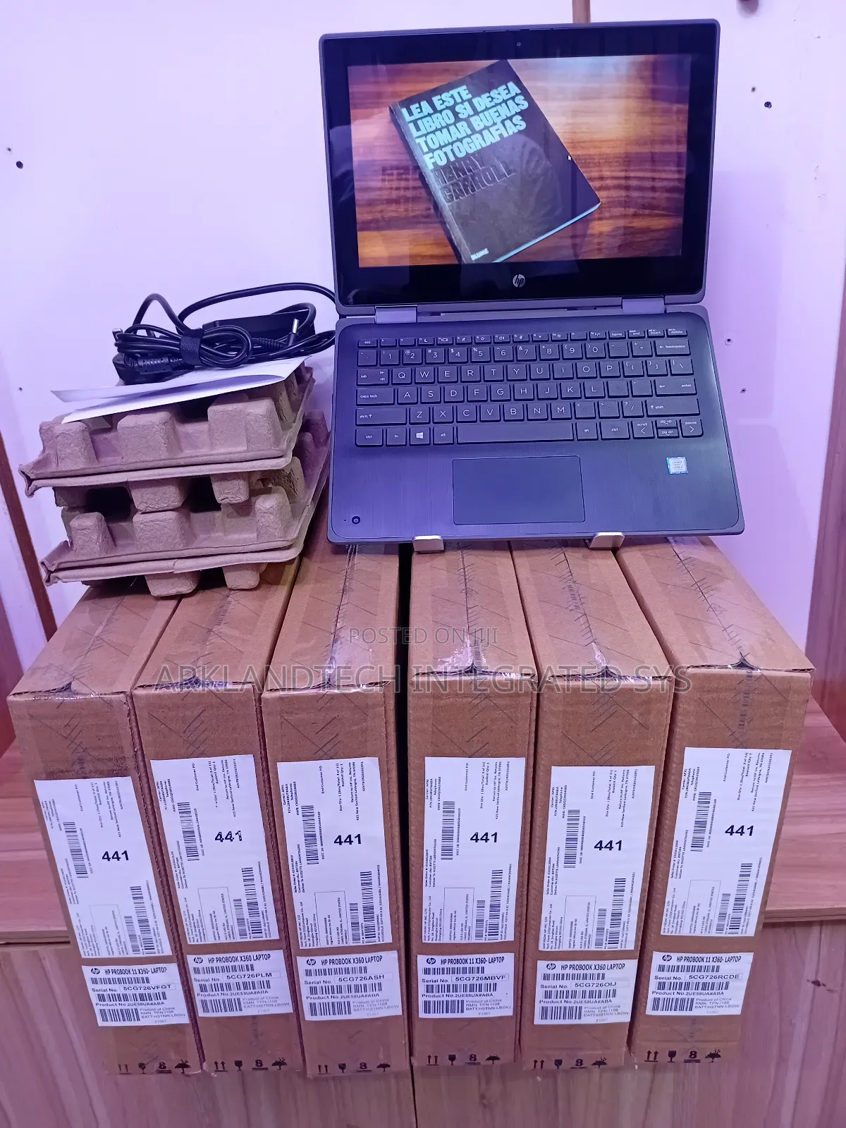 New Laptop HP Mini 110 8GB Intel Core i5 SSD 512GB