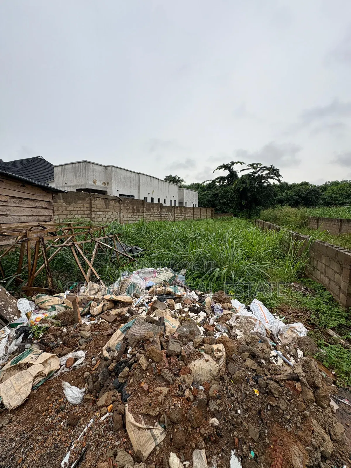 470sqm Parcel of Land Location: Abdul-Salam, Akala Way, Akobo