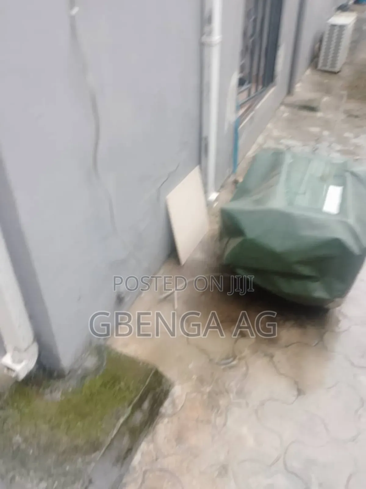 3bdrm Apartment in Unity Estate, Alimosho for sale
