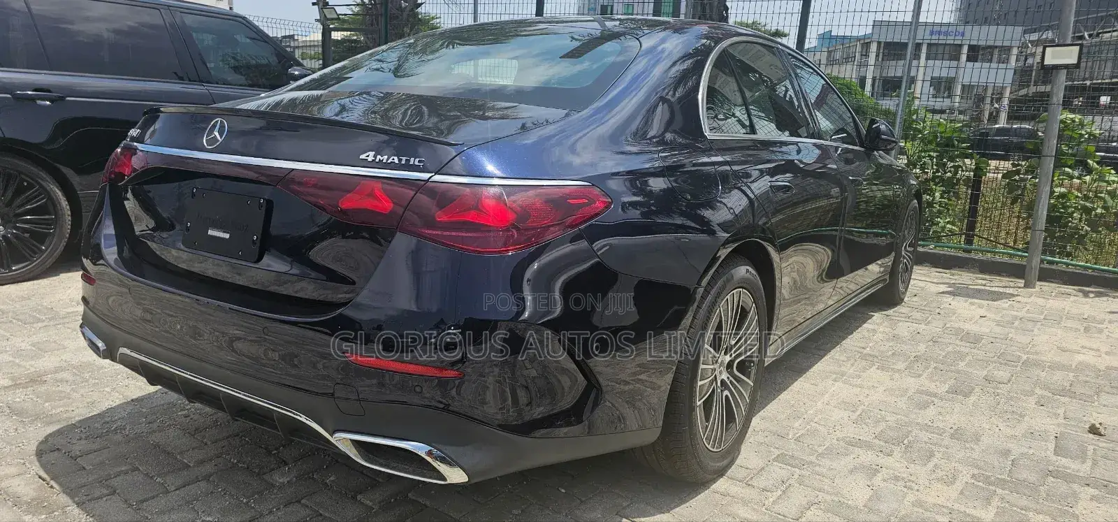 New Mercedes-Benz E350 2024 Blue