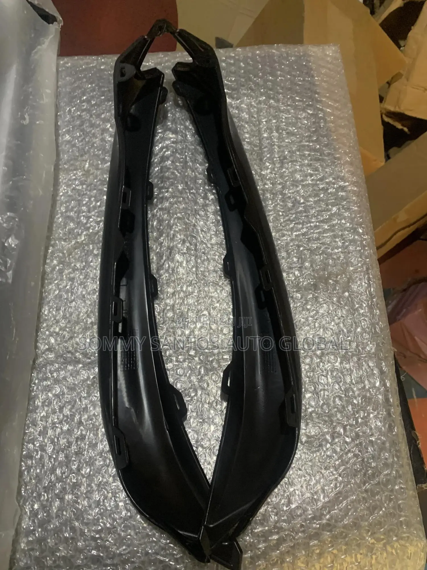 Toyota Camry 2018 Front Bumper Chrome Available