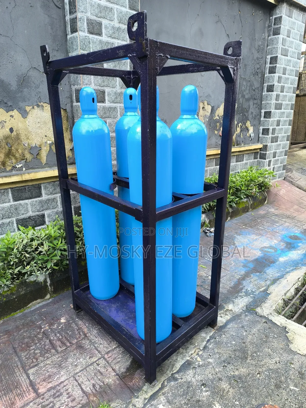 4 Gas Bottle Cylinder With Rack
