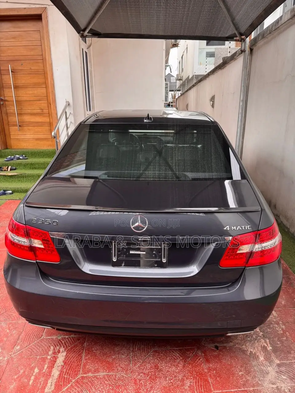 Mercedes-Benz E350 Base 4dr 4Matic Sedan AWD (3.5L 6cyl 7A) 2012 Gray