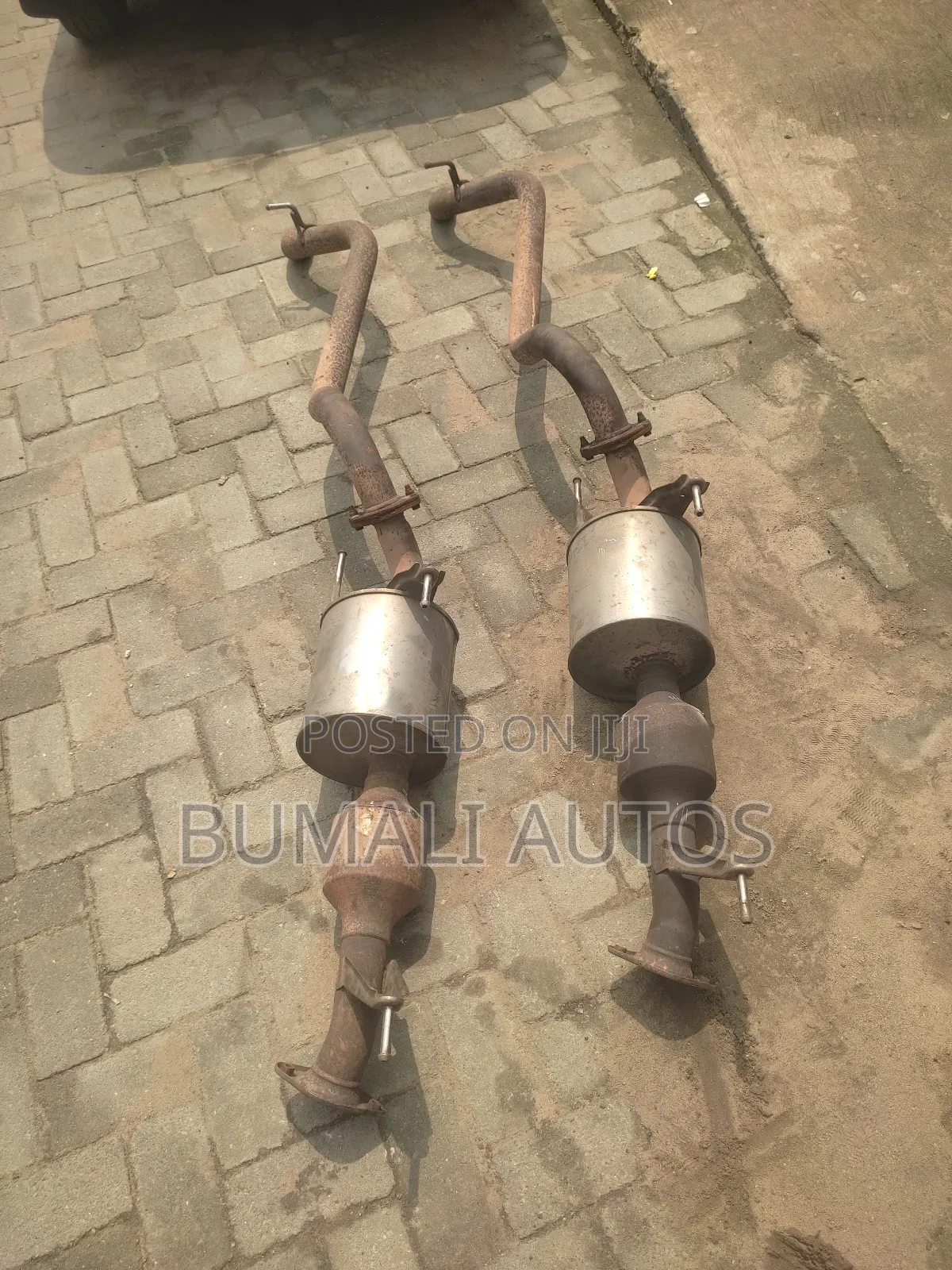 Exhaust Silencer Pot and Catalyst Toyota Hiace/Hummer Bus 2014 Model