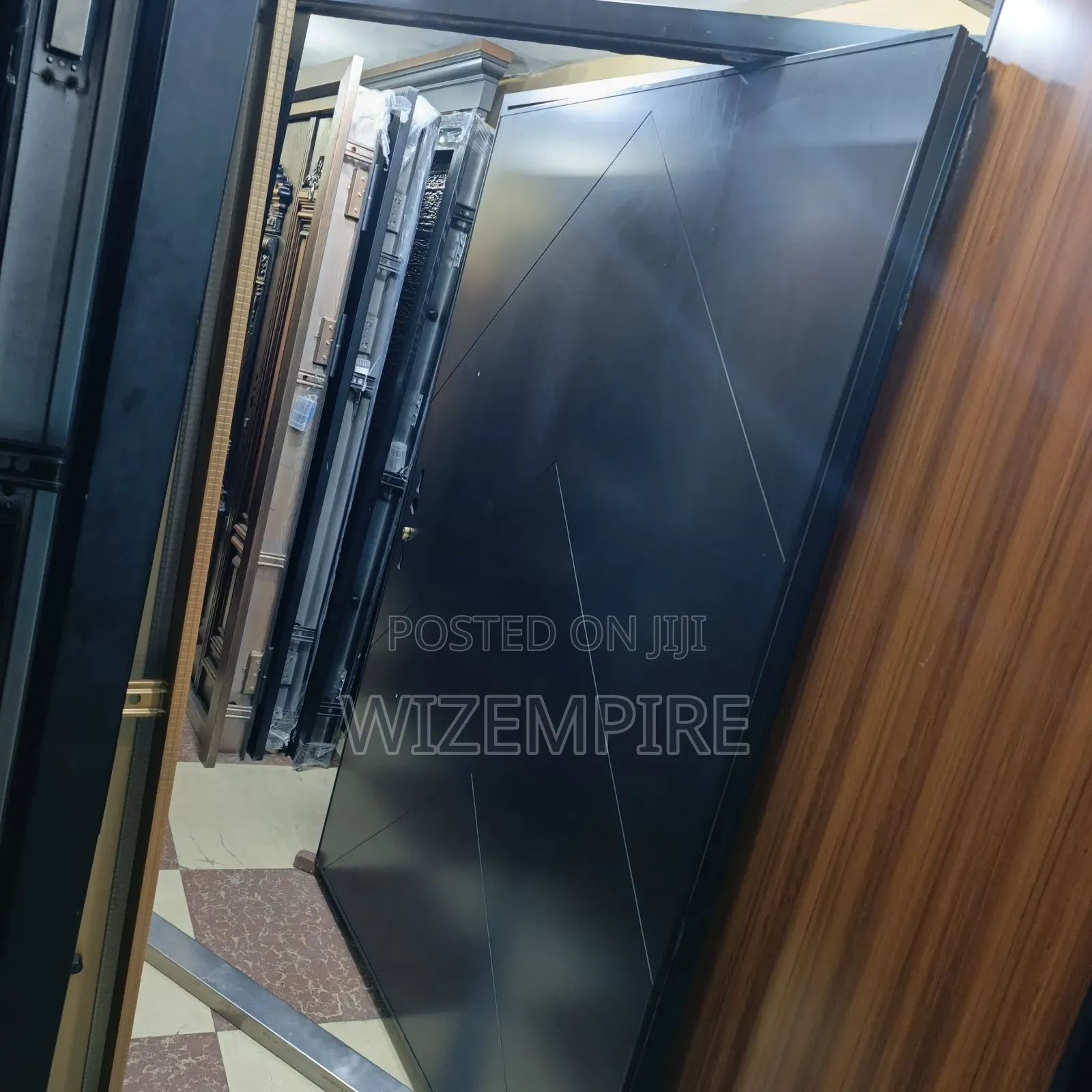 Main Entrance Pivot Security Doors Available With Smart Keys