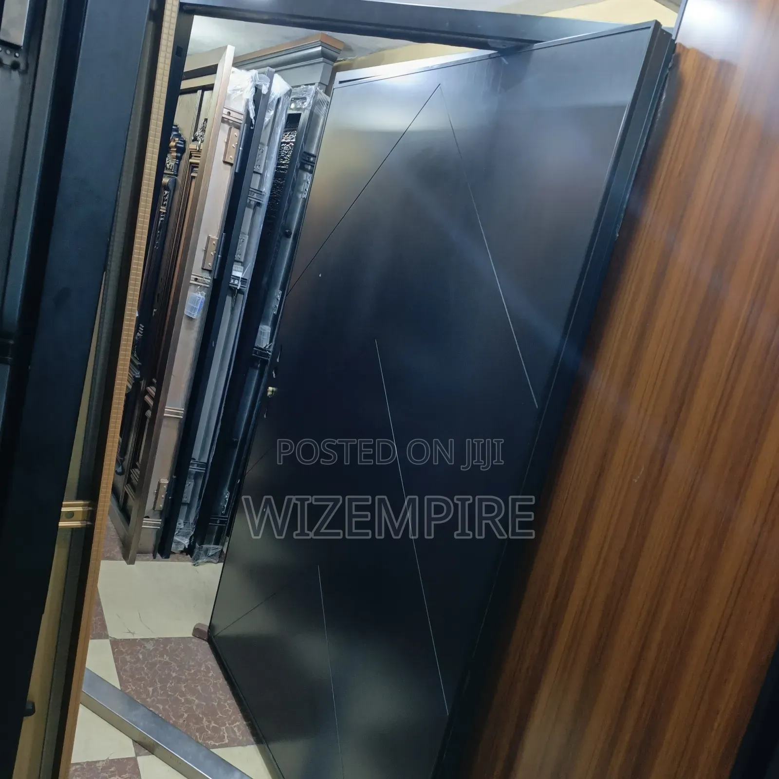 Main Entrance Pivot Security Doors Available With Smart Keys