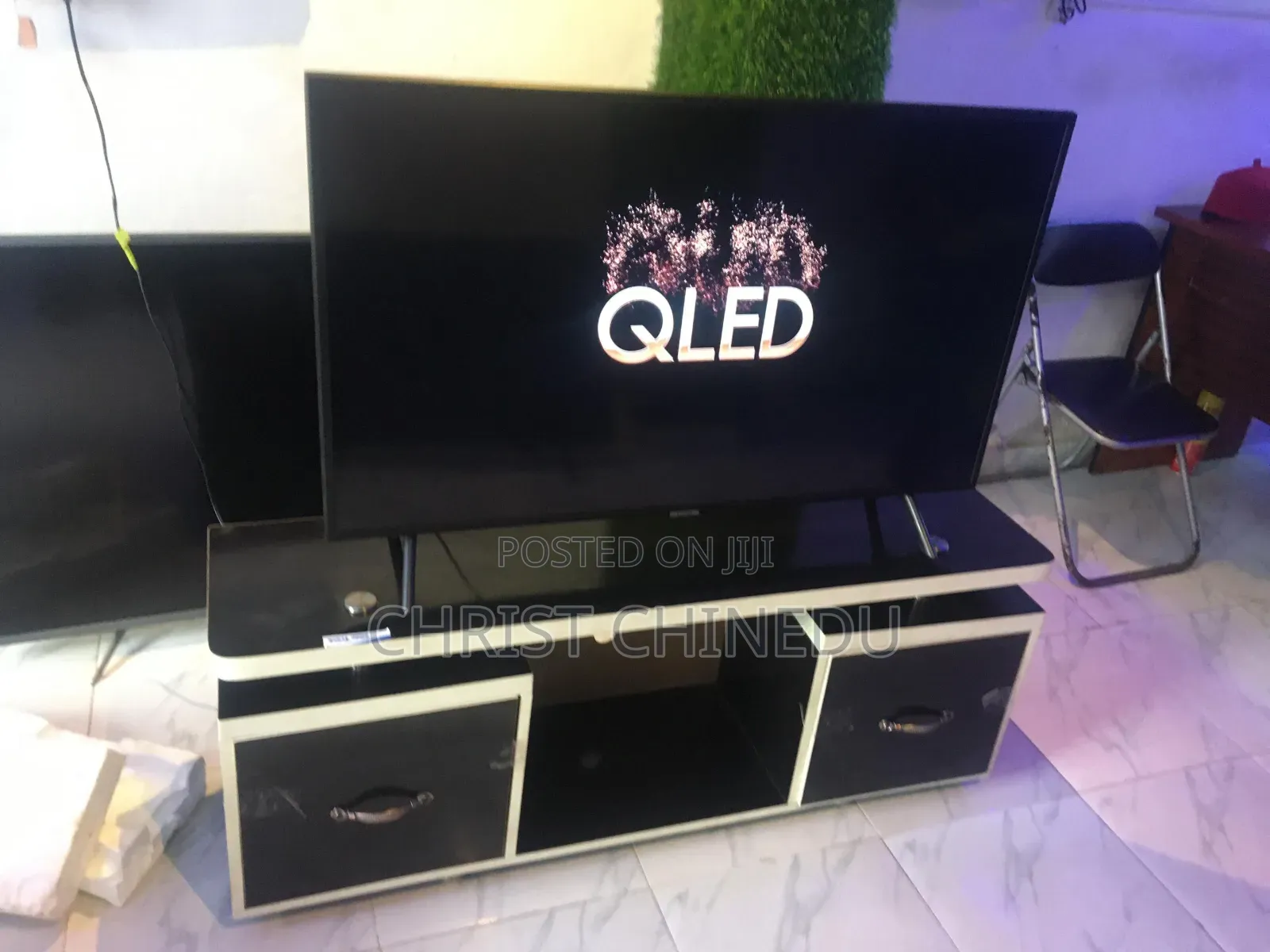 43inches Samsung Qled Smart Tv HDR