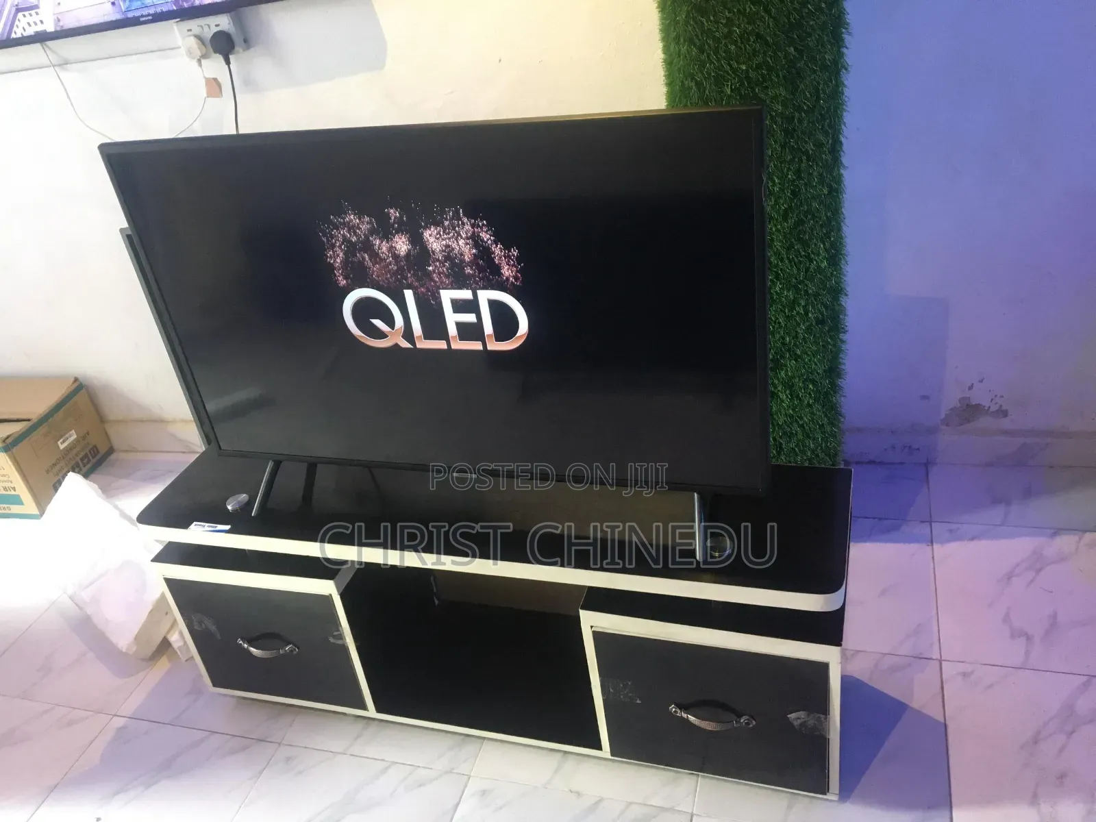 43inches Samsung Qled Smart Tv HDR