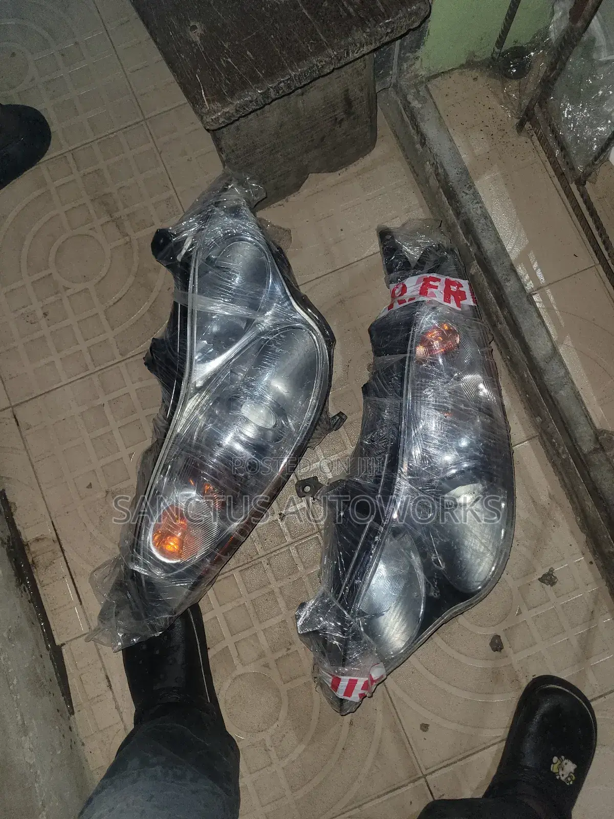 Headlight Infiniti Ex35
