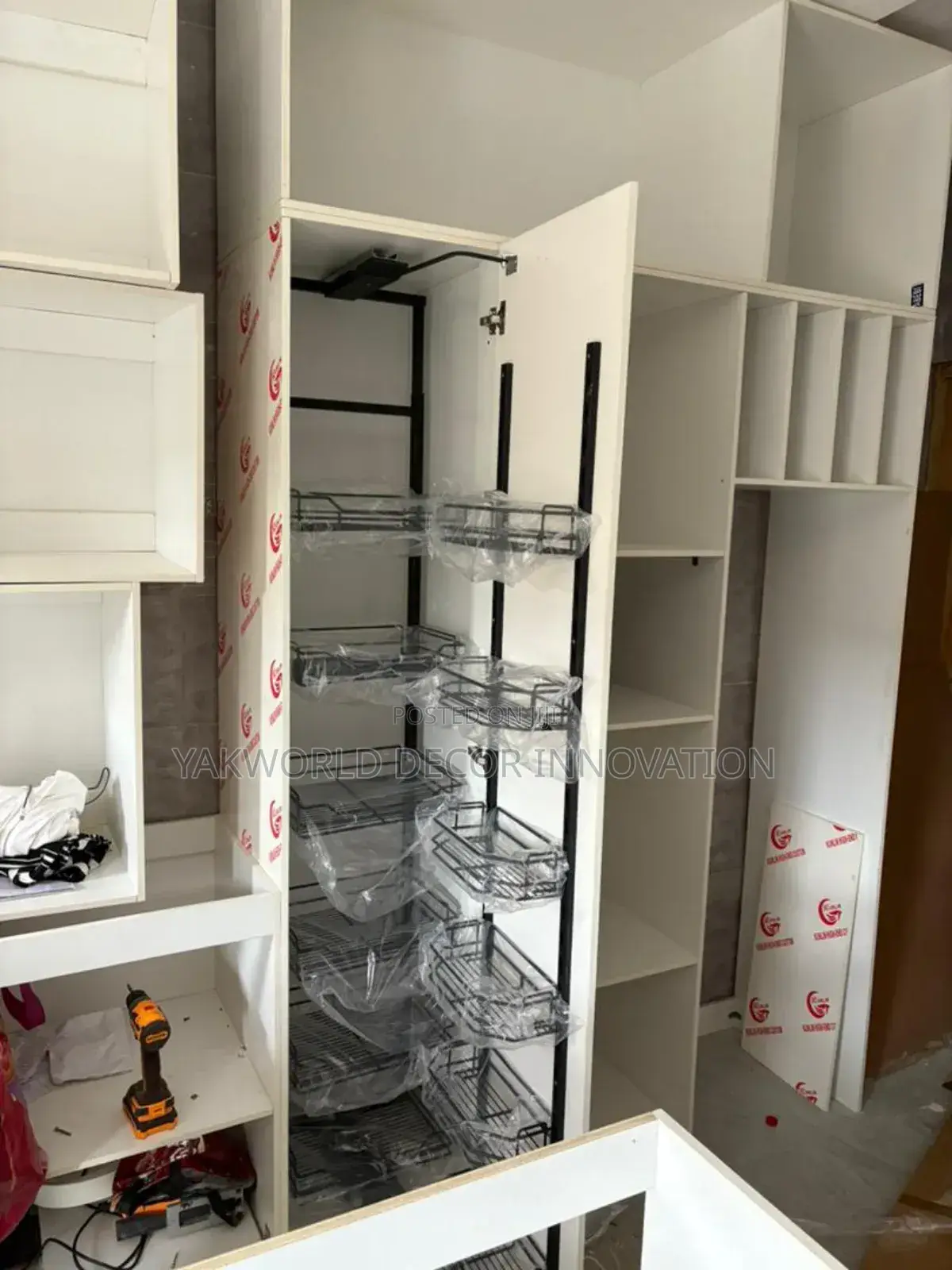 Luxery Kitchen Cabinet