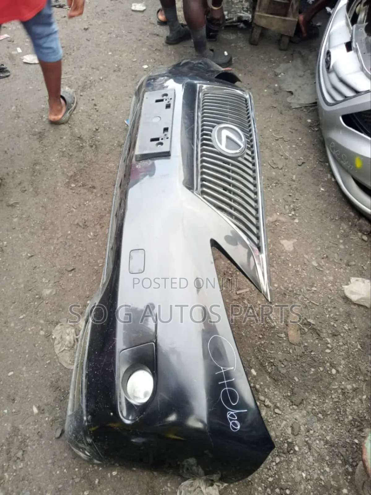 Complete Front Bumper Rx350 2010