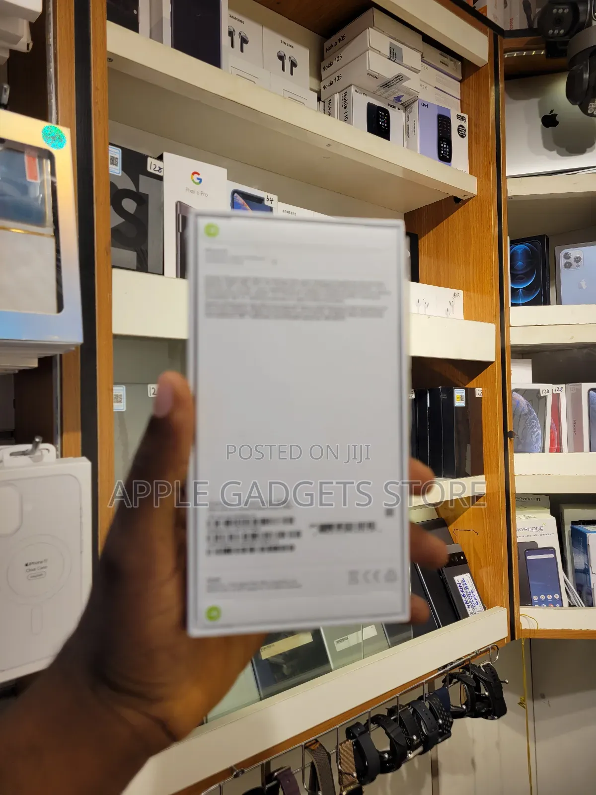 New Apple iPhone 13 256 GB Green