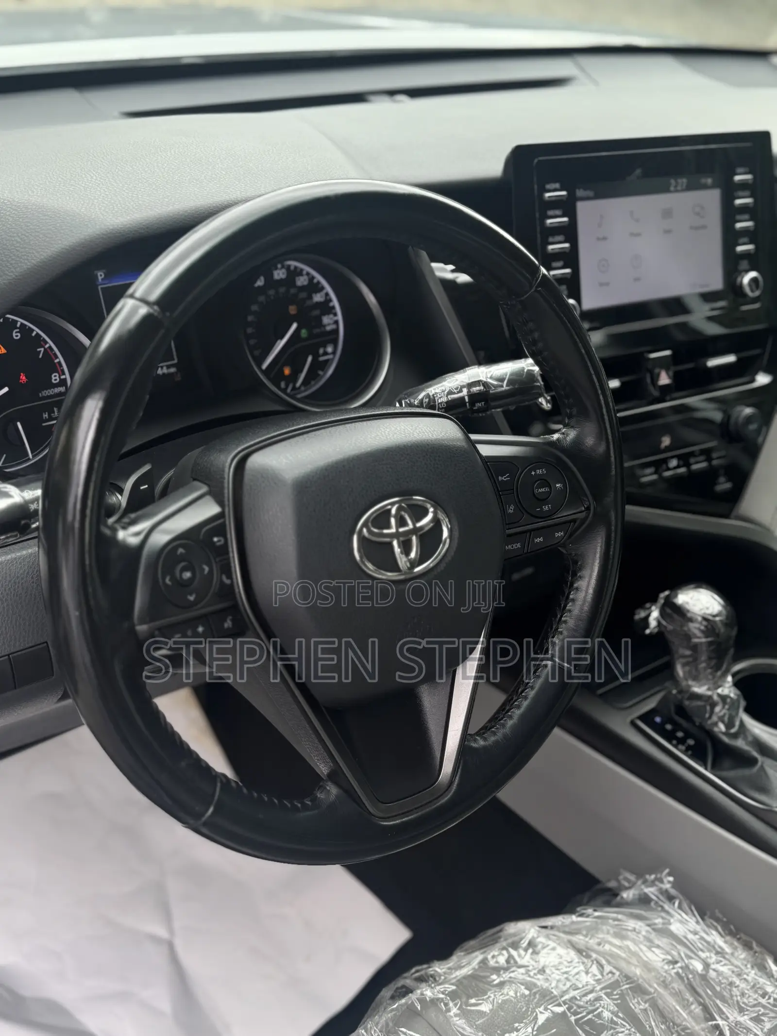 Toyota Camry 2021 Silver