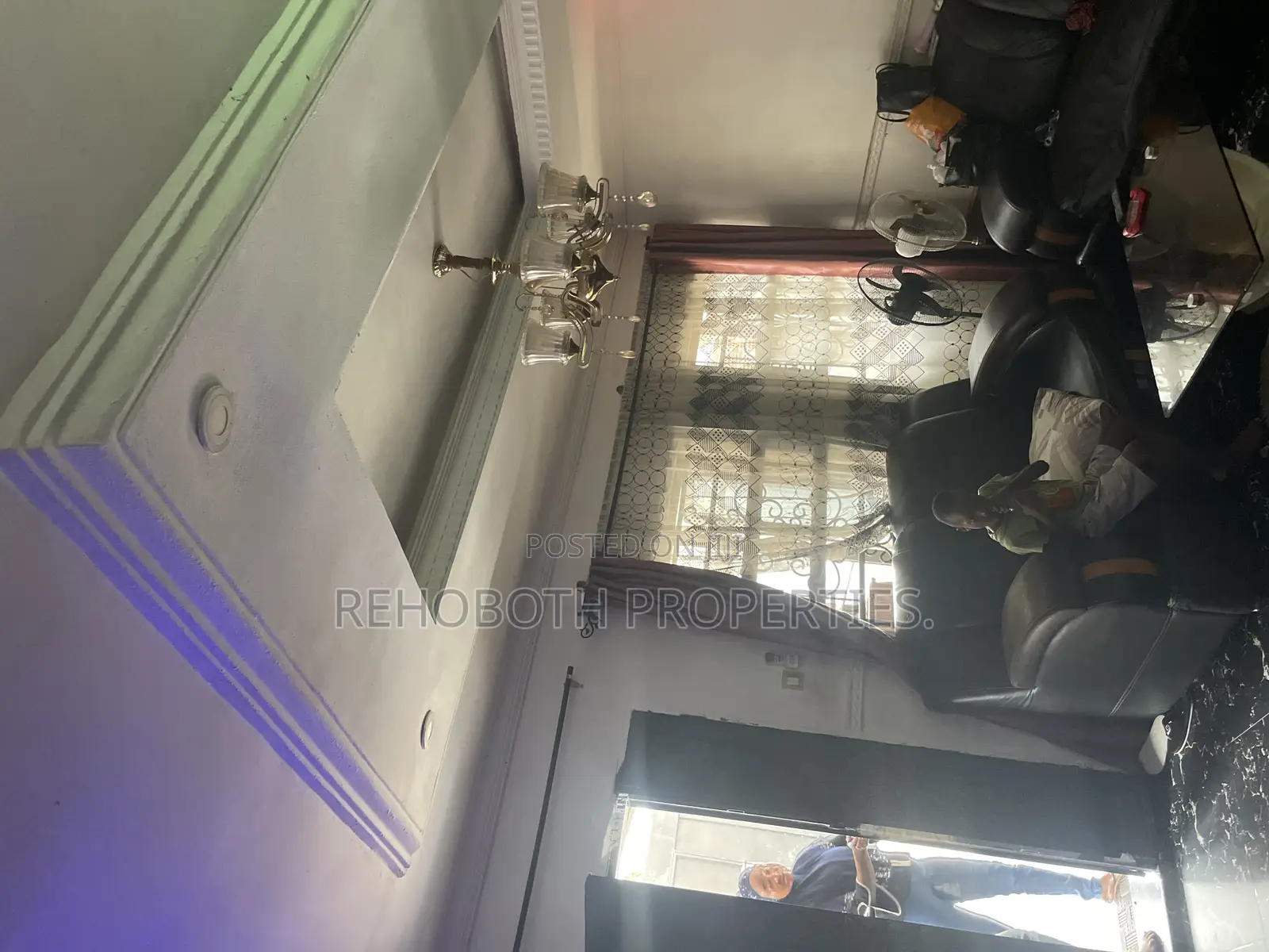 5bdrm Bungalow in Abobo Kuola, Akala Express for sale