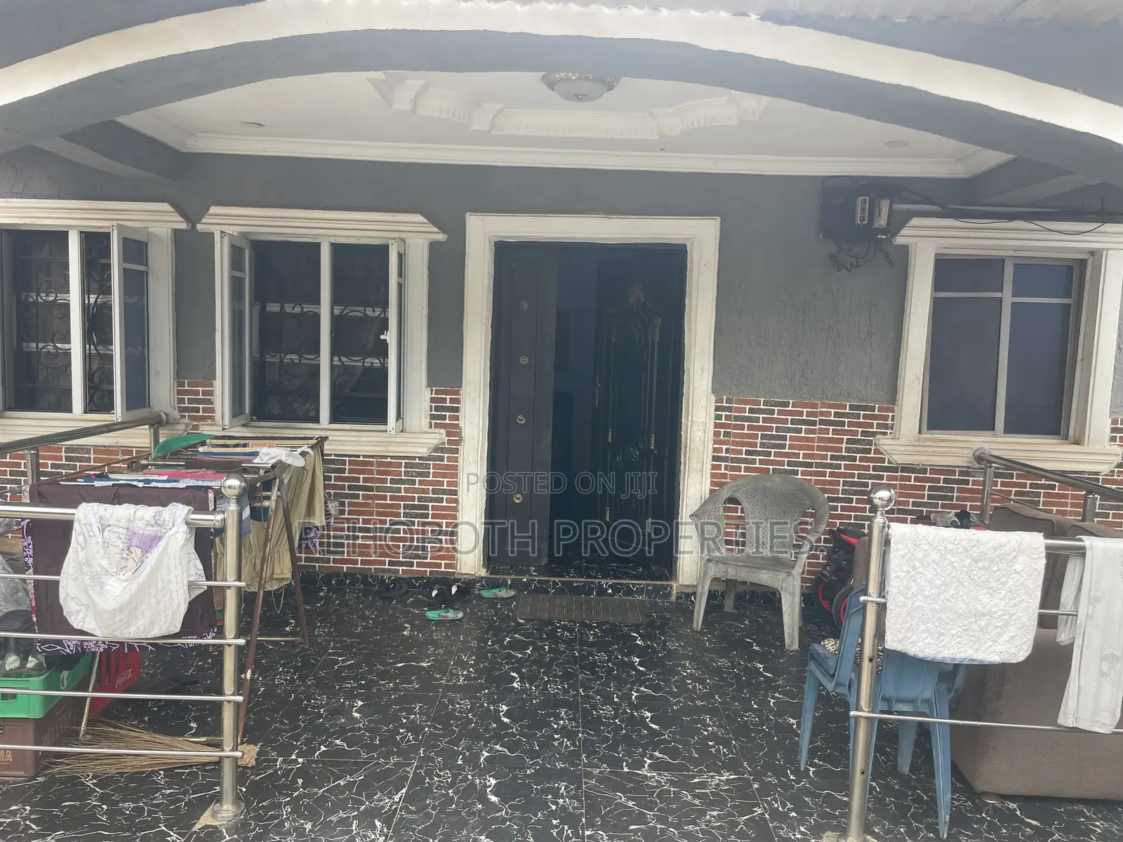 5bdrm Bungalow in Abobo Kuola, Akala Express for sale