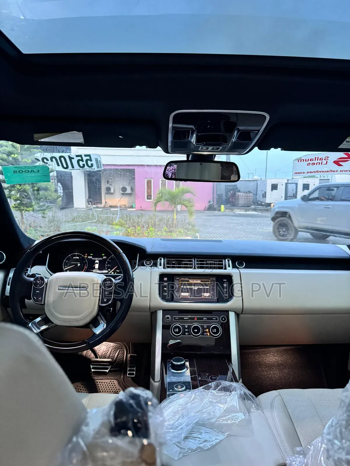 Land Rover Range Rover Vogue 2014 White