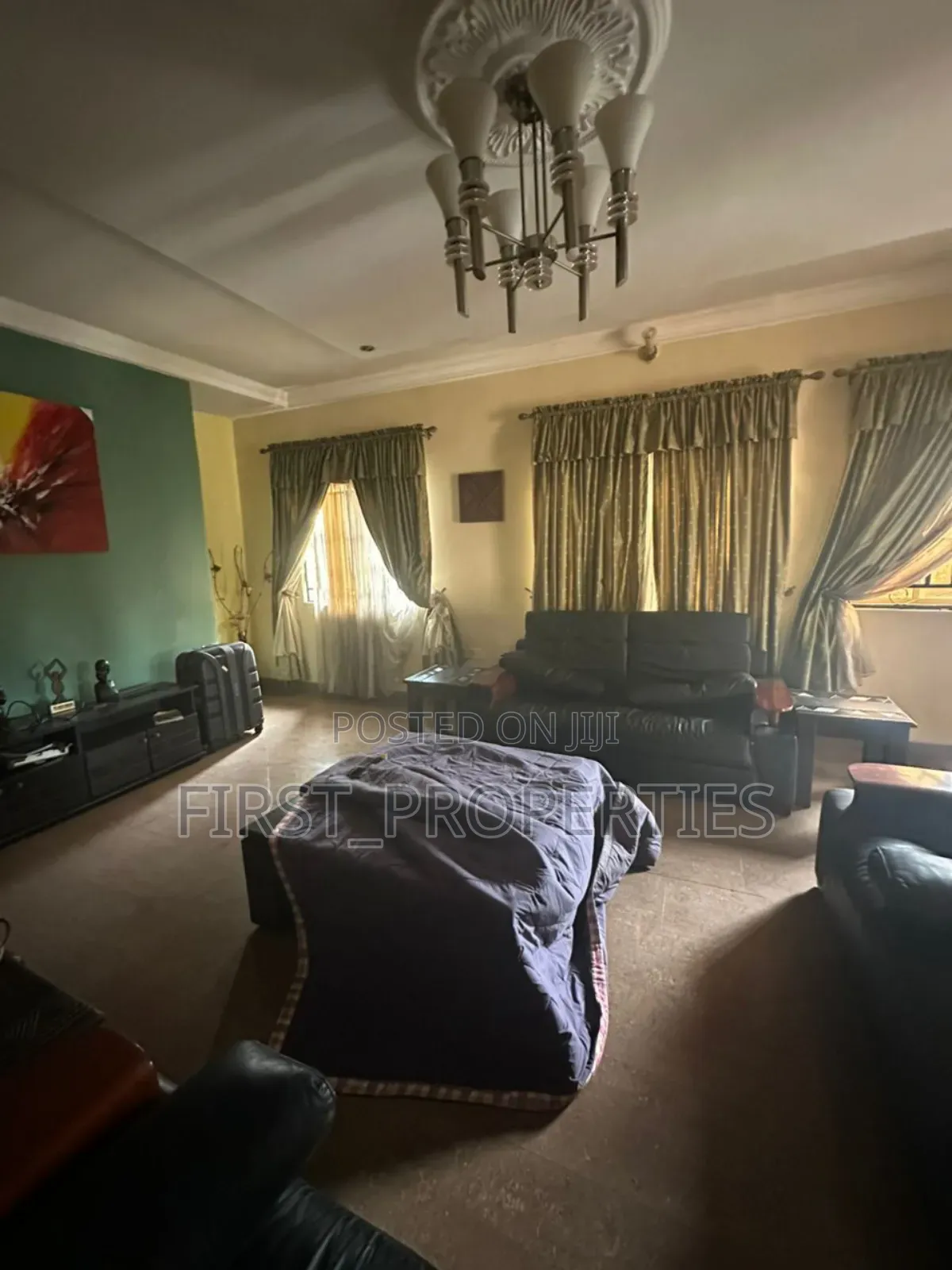 4bdrm Bungalow in Idi Ishin Jericho, Ibadan for sale
