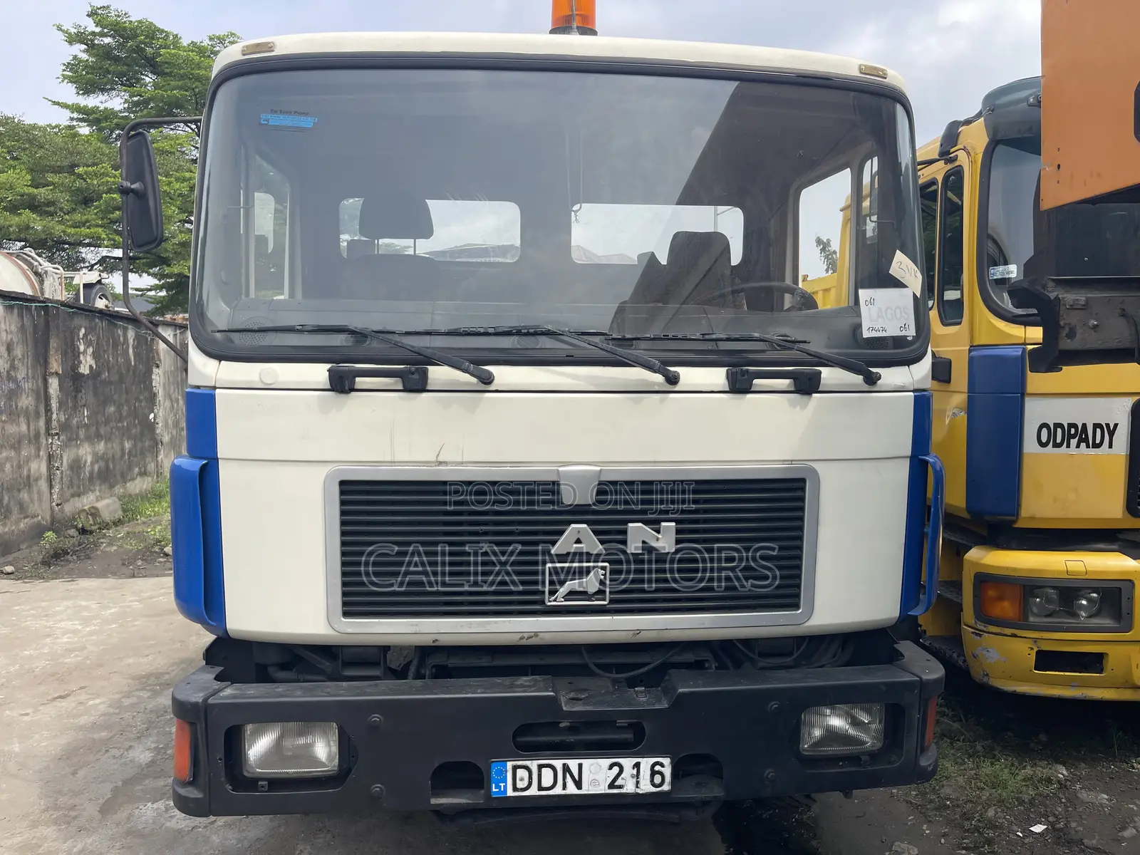Foreign Used Man-Diesel(Man Volts) With Foreign Buckets.