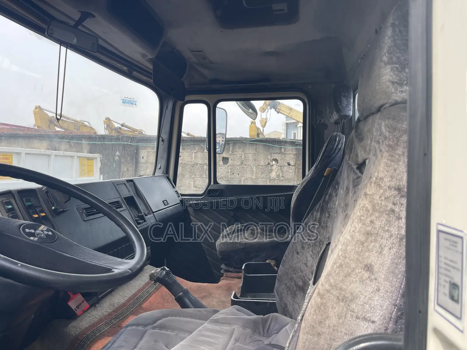 Foreign Used Man-Diesel(Man Volts) With Foreign Buckets.