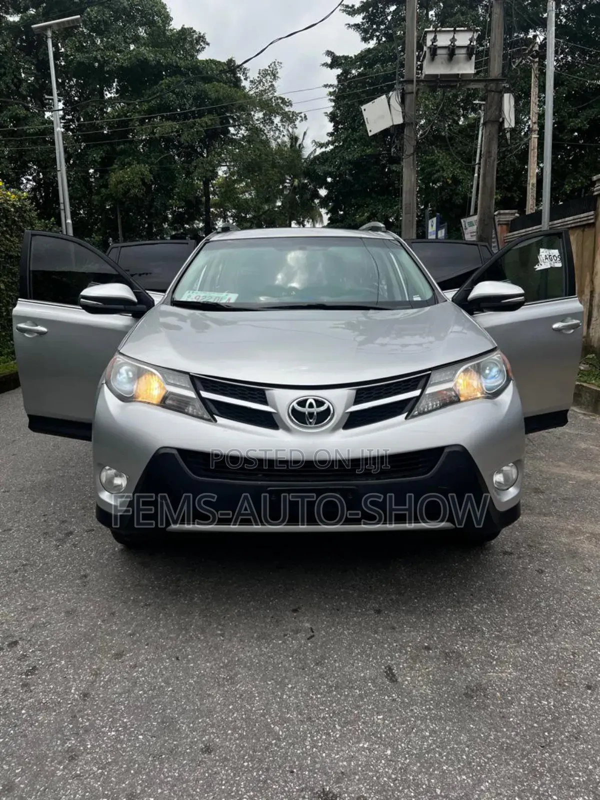 Toyota RAV4 Limited 4dr SUV AWD (2.5L 4cyl 6A) 2015 Silver