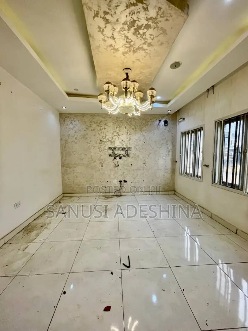 5bdrm Duplex in Gwarimpa Estate,Fct, Gwarinpa for sale