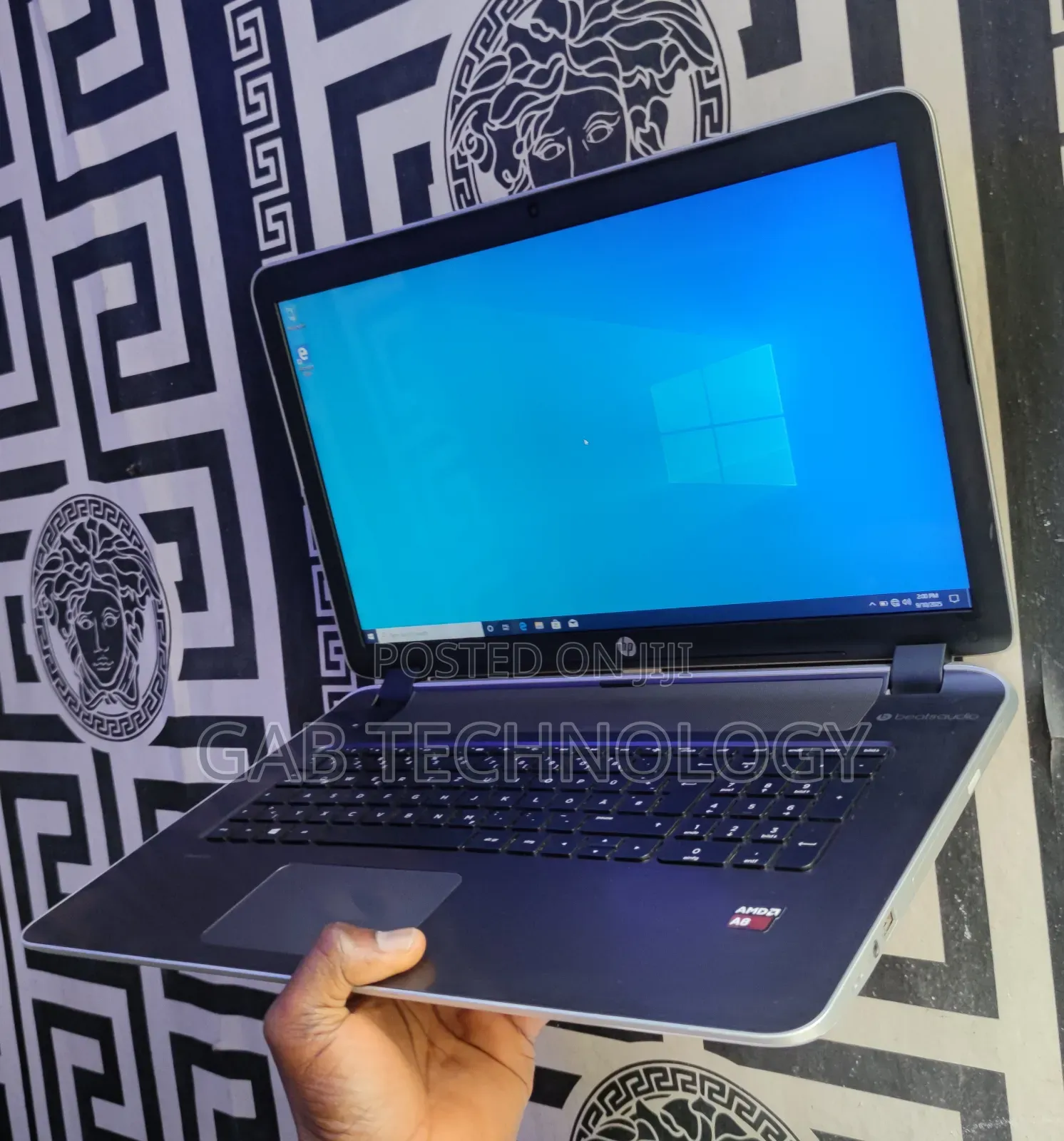 Laptop HP Pavilion 17 4GB AMD A8 HDD 500GB