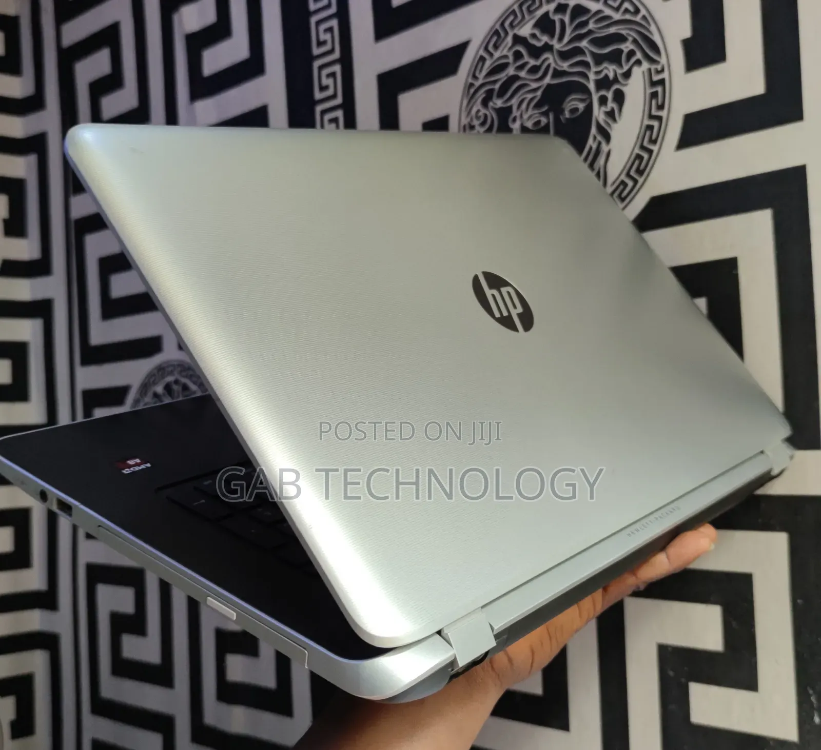 Laptop HP Pavilion 17 4GB AMD A8 HDD 500GB