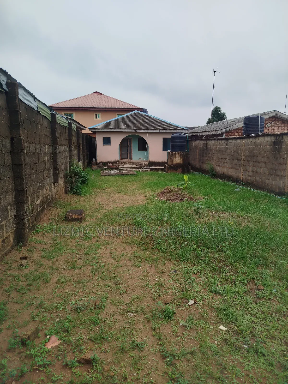 2bdrm Bungalow in Akesan, Igando / Ikotun/Igando for sale