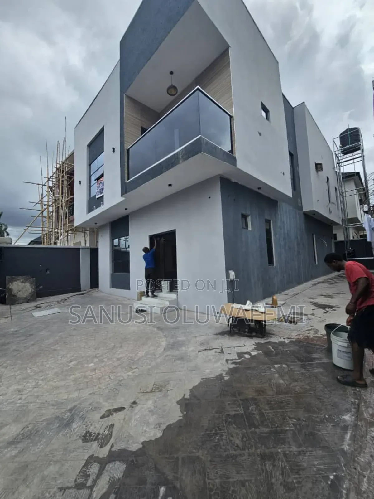 4bdrm Duplex in Ikeja for sale