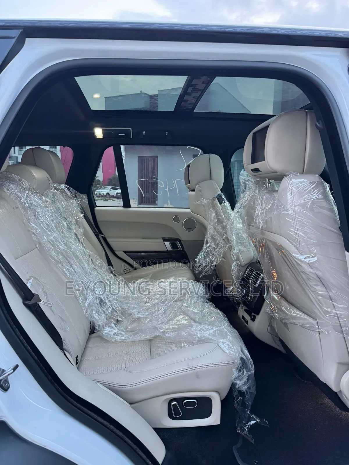 Land Rover Range Rover Vogue 2014 White
