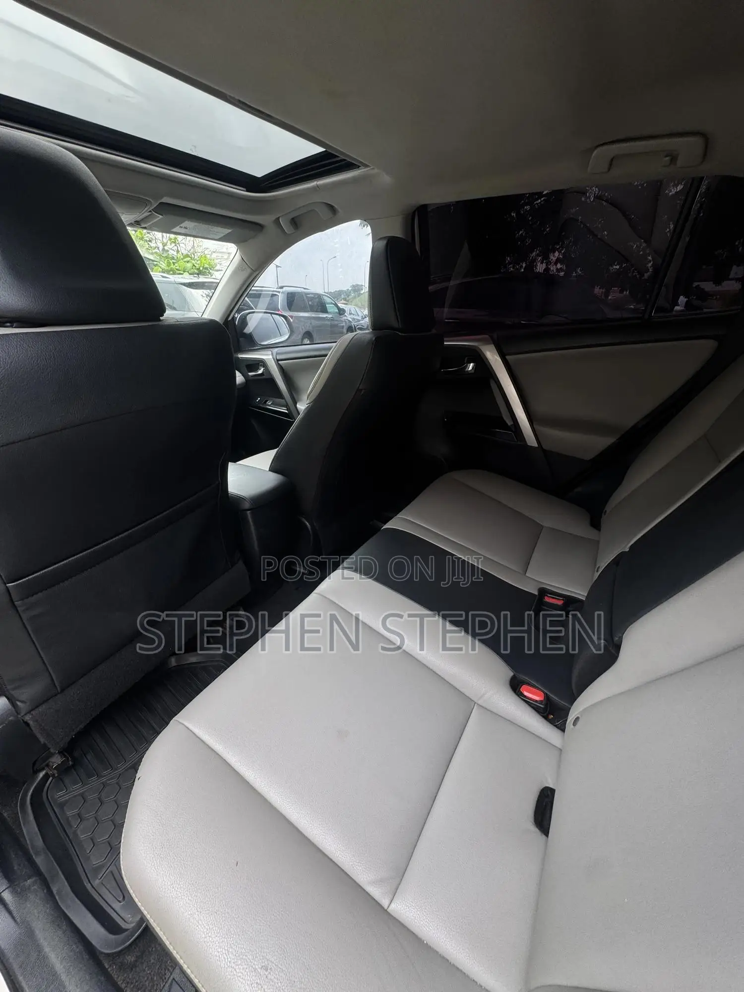 Toyota RAV4 2017 White