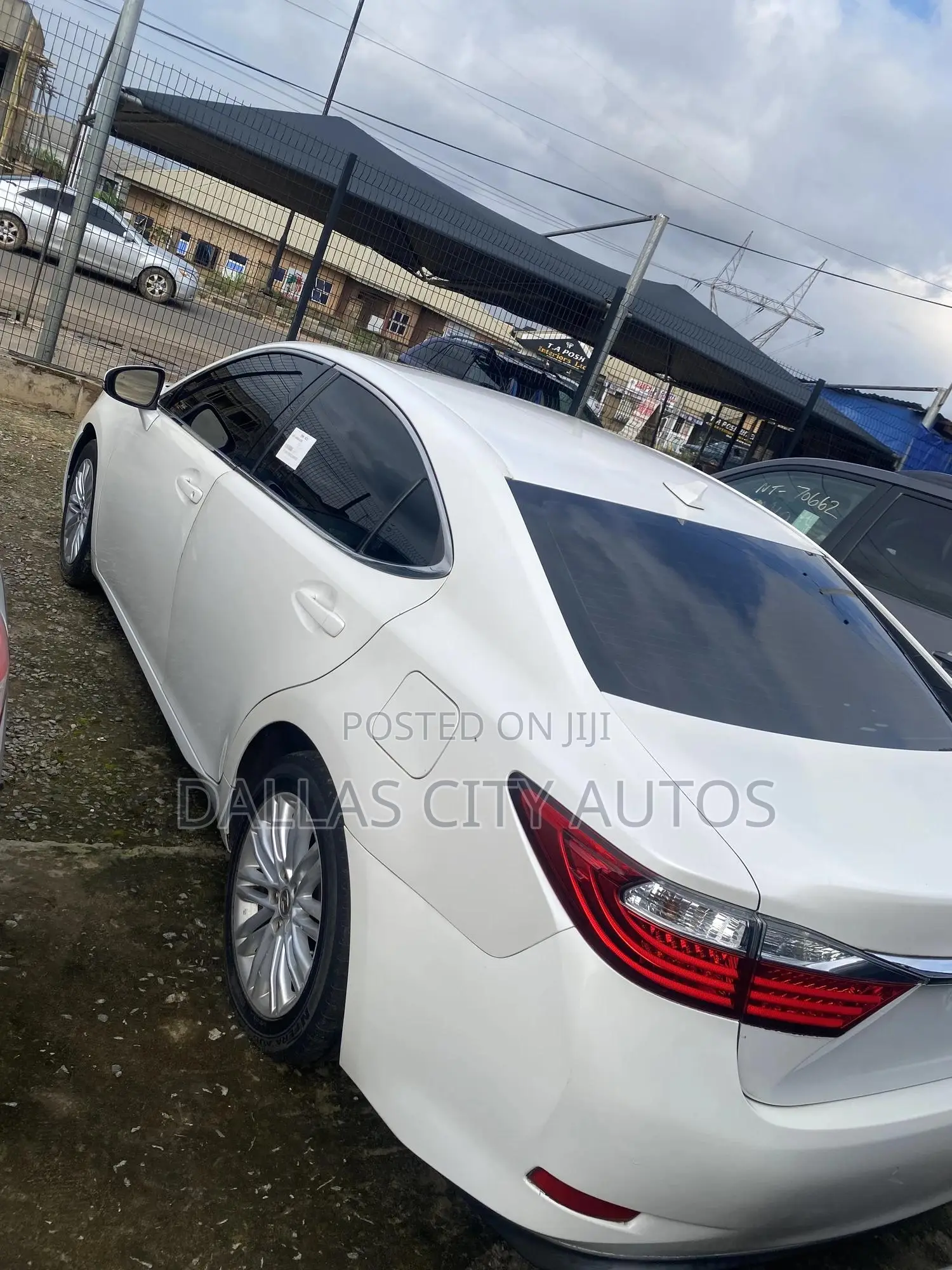 Lexus ES 350 FWD 2014 White