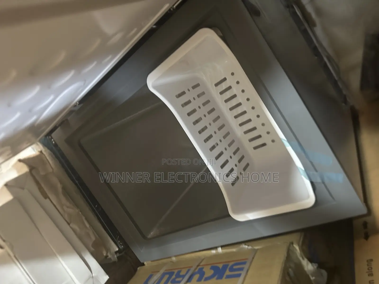 Skyrun 145 Liters Chest Freezer With Warranty