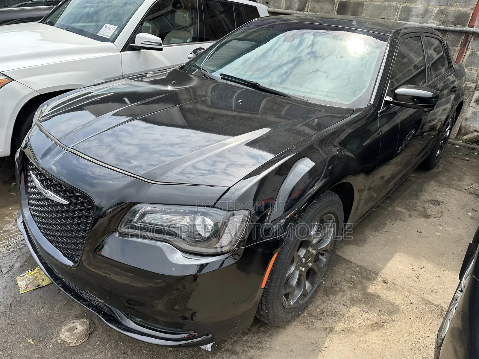 Chrysler 300C 2018 Black