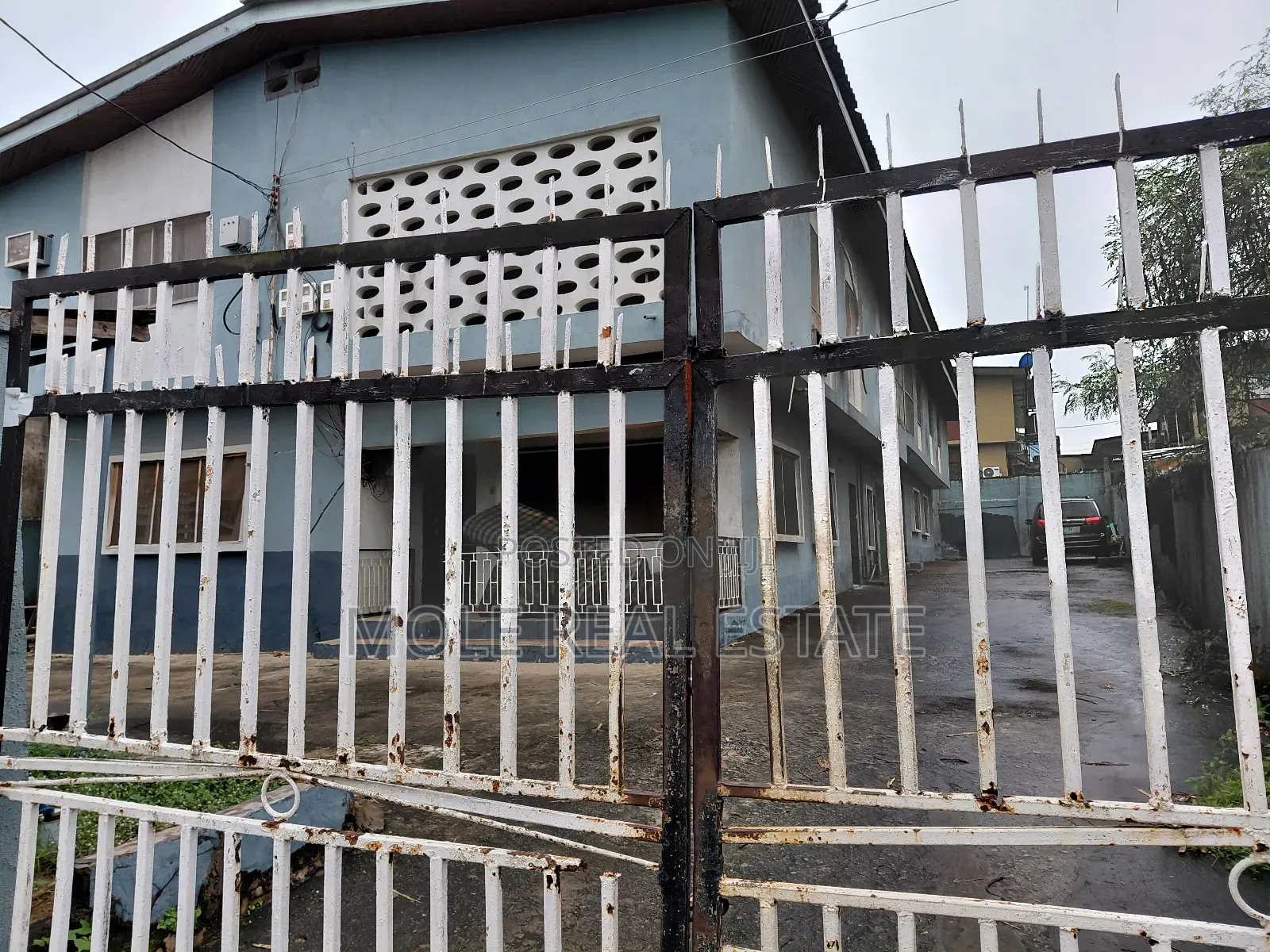 Furnished 3bdrm Block of Flats in Karoale Estate Ogba for sale