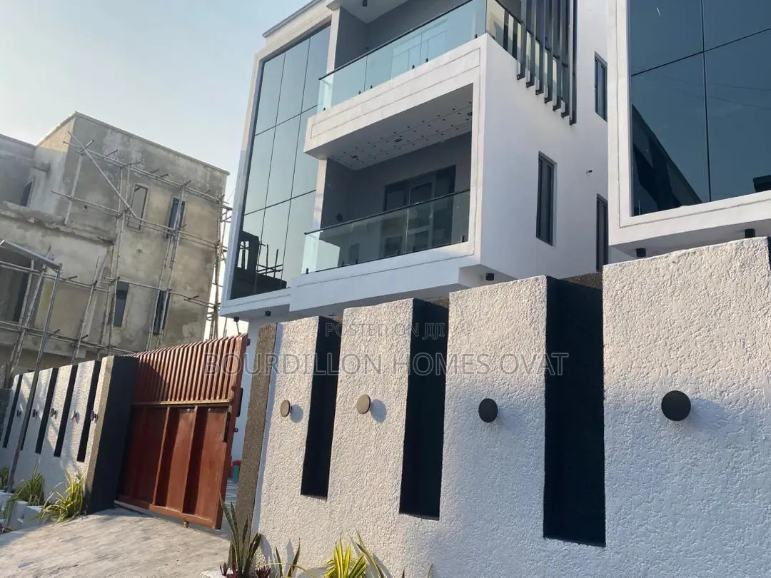 5bdrm Duplex in Ologolo Lekki Lagos for sale