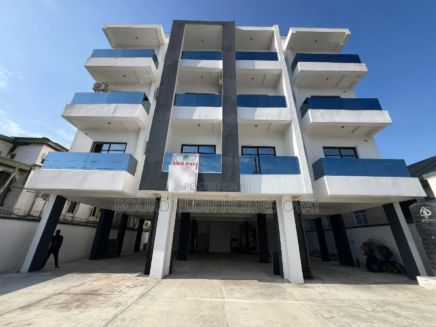 1bdrm Apartment in Ologolo Lekki Lagos for sale