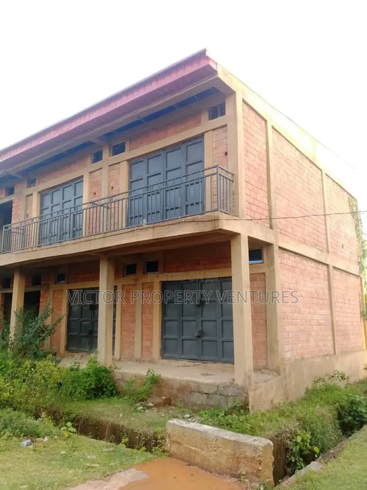 Commercial Warehouse Shop